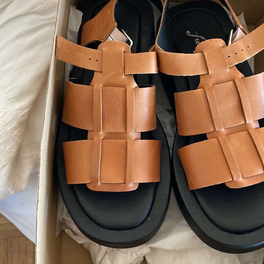 Nwt free people fisher flatform sandal tan sz 38